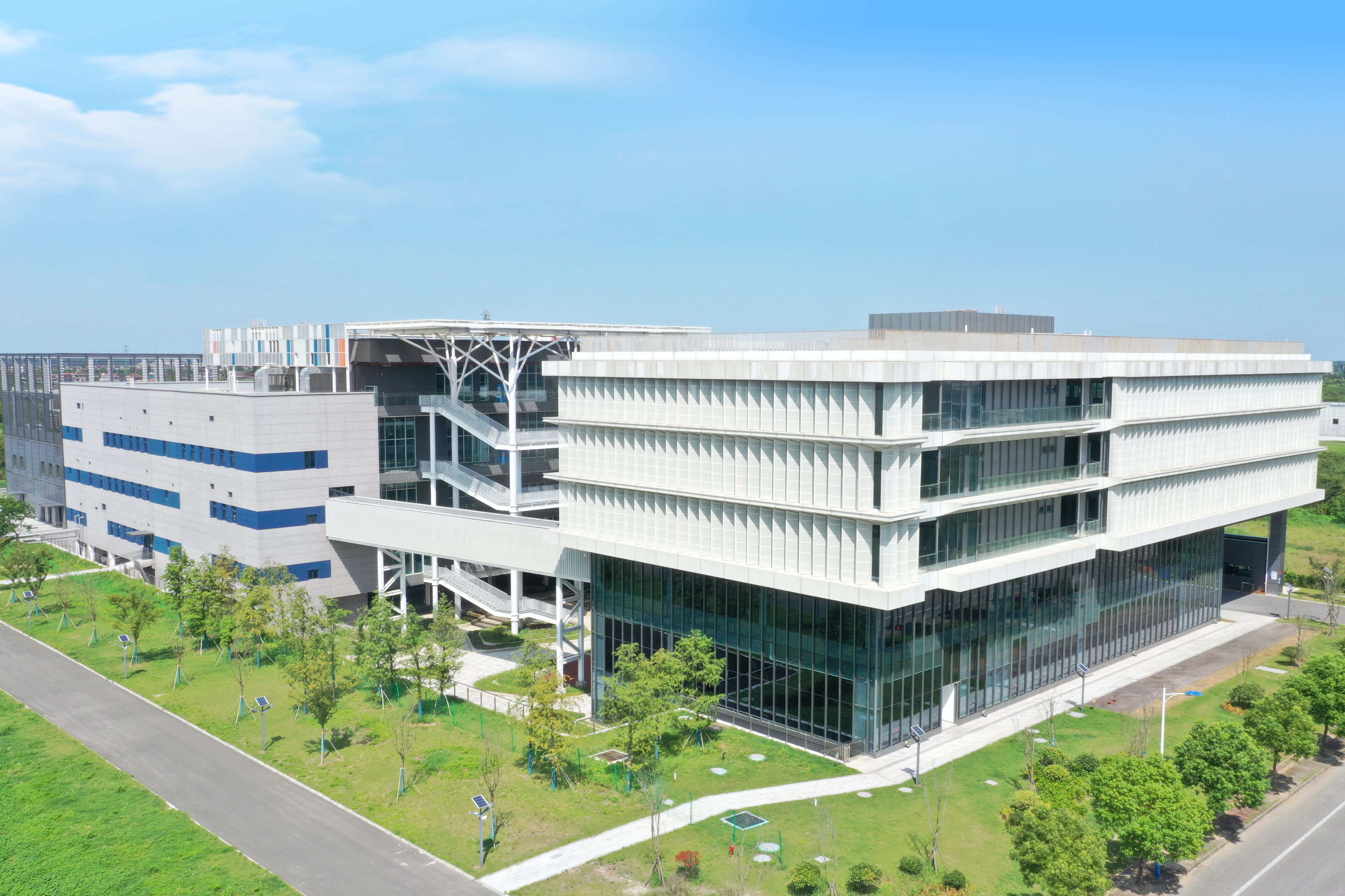 IS Biosciences Your trusted partner for the commercial manufacturing of cell culture media